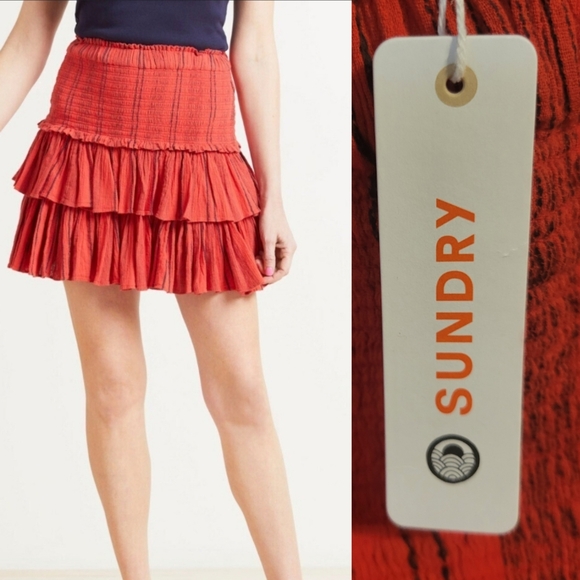 NEW SUNDRY SMOCKED TIERED 100% COTTON MINI SKIRT XL 14 / 4 RED BLACK NWT - Picture 1 of 9